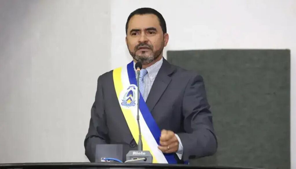 Governador do Tocantins anuncia 1ª Exoneração Geral em 2025