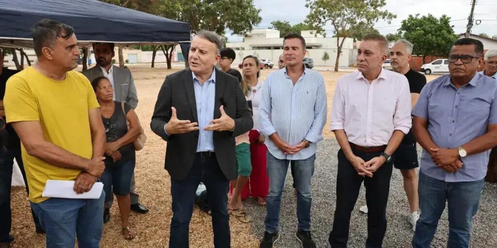 Revitalização da Arne 54: Prefeito Siqueira promete agilidade